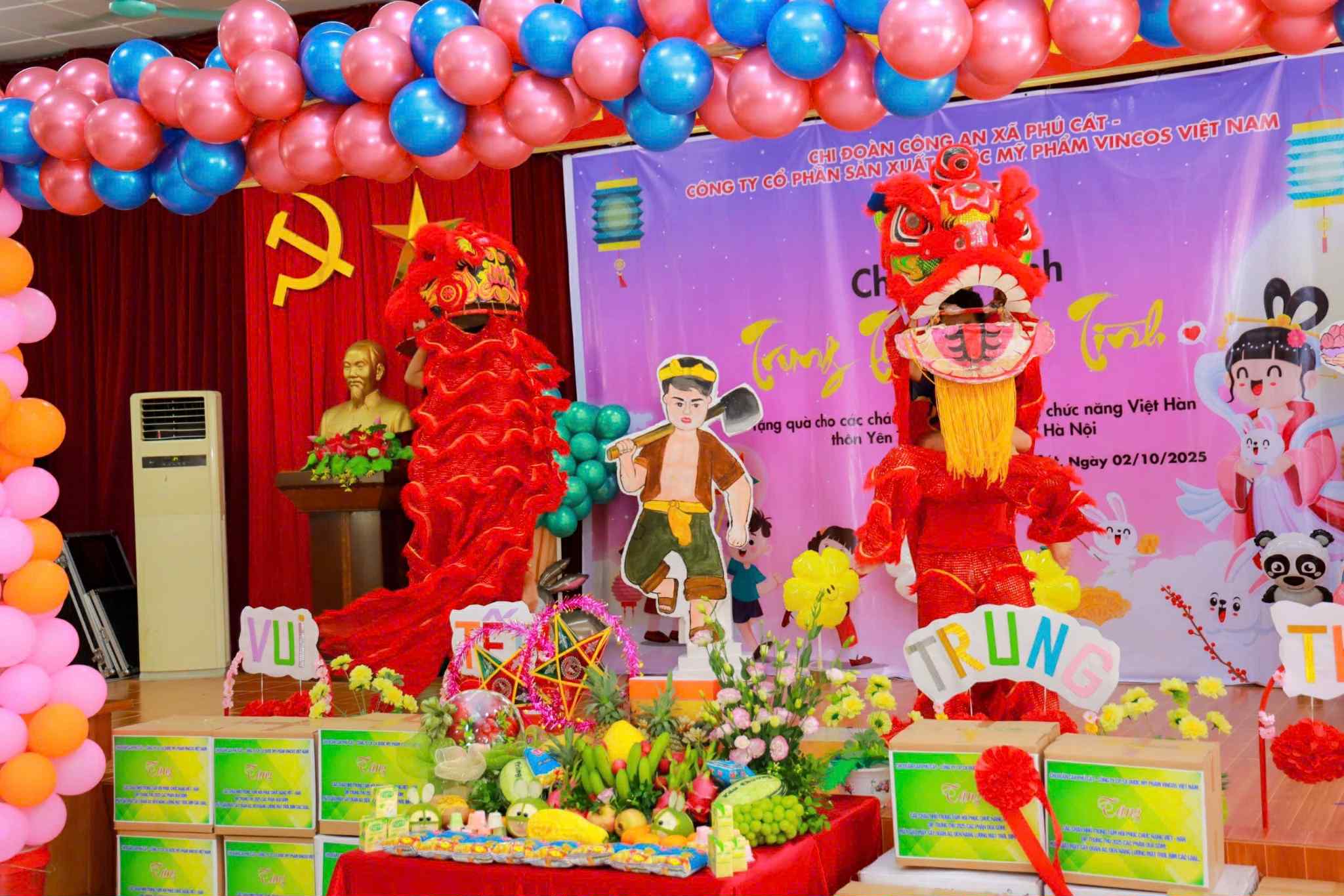 Vincos và Chi đoàn Công an xã Phú Cát mang “Trung thu nghĩa tình” đến trẻ em tại Trung tâm phục hồi chức năng Việt Hàn - 3